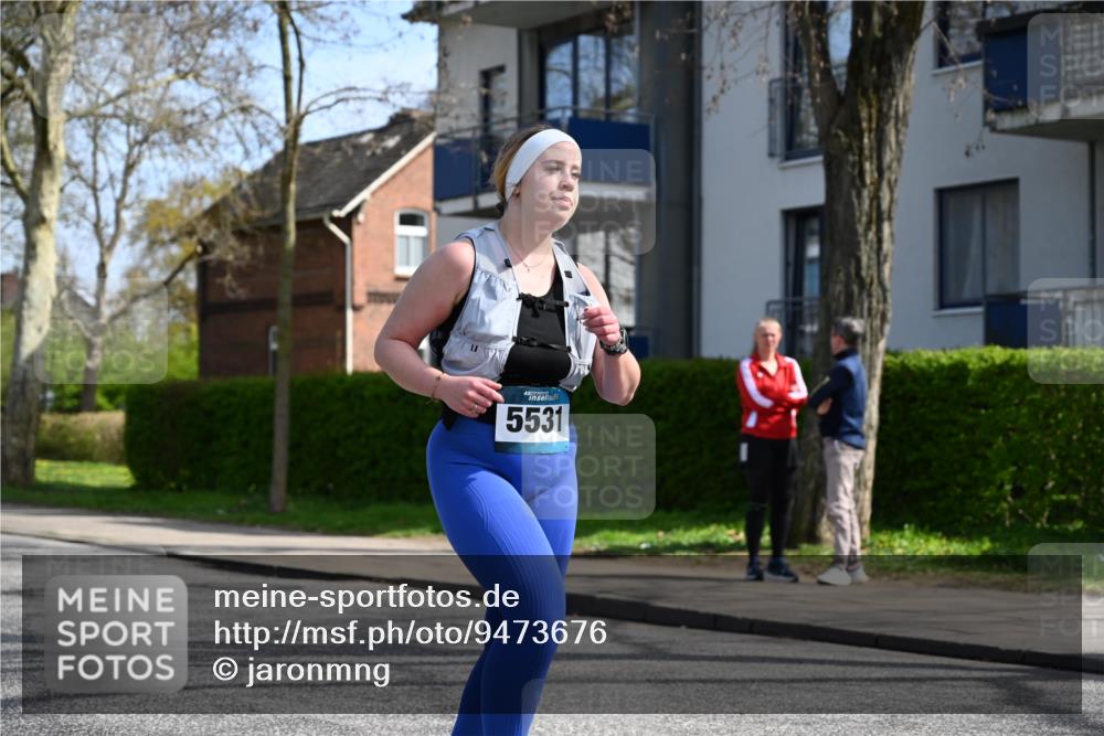 12.04.2026 - 45. Internationalen Wilhelmsburger Insellauf J. Mangold http://msf.ph/oto/9473676 12.04.2026 11:39:17 Ziel 5531 meine-sportfotos.de