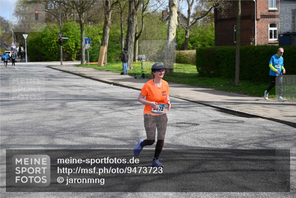 12.04.2026 - 45. Internationalen Wilhelmsburger Insellauf J. Mangold http://msf.ph/oto/9473723 12.04.2026 11:40:35 Ziel 2872, 4981, 2693, 5593 meine-sportfotos.de