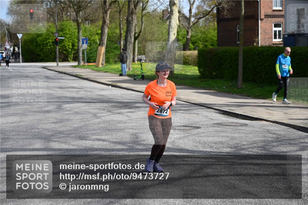 12.04.2026 - 45. Internationalen Wilhelmsburger Insellauf J. Mangold http://msf.ph/oto/9473727 12.04.2026 11:40:35 Ziel 2872, 4981, 2693, 5593 meine-sportfotos.de