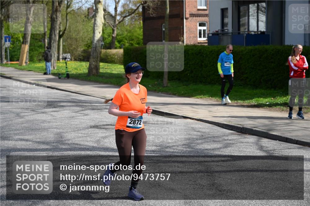 12.04.2026 - 45. Internationalen Wilhelmsburger Insellauf J. Mangold http://msf.ph/oto/9473757 12.04.2026 11:40:36 Ziel 2872, 4981, 2693, 5593 meine-sportfotos.de