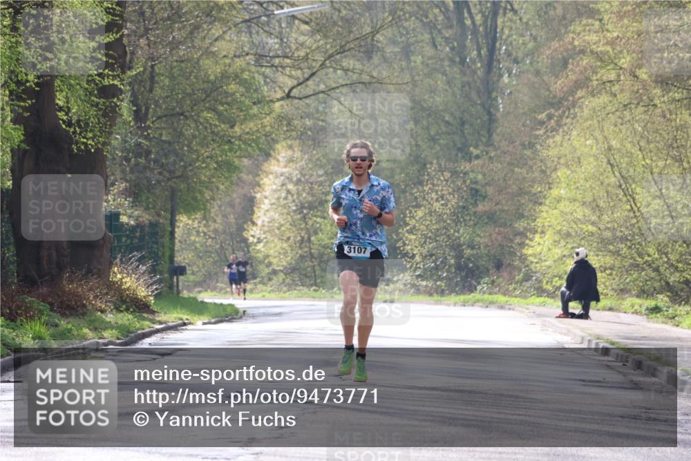 12.04.2026 - 45. Internationalen Wilhelmsburger Insellauf Yannick Fuchs http://msf.ph/oto/9473771 12.04.2026 10:02:43 Laufen 3107 meine-sportfotos.de