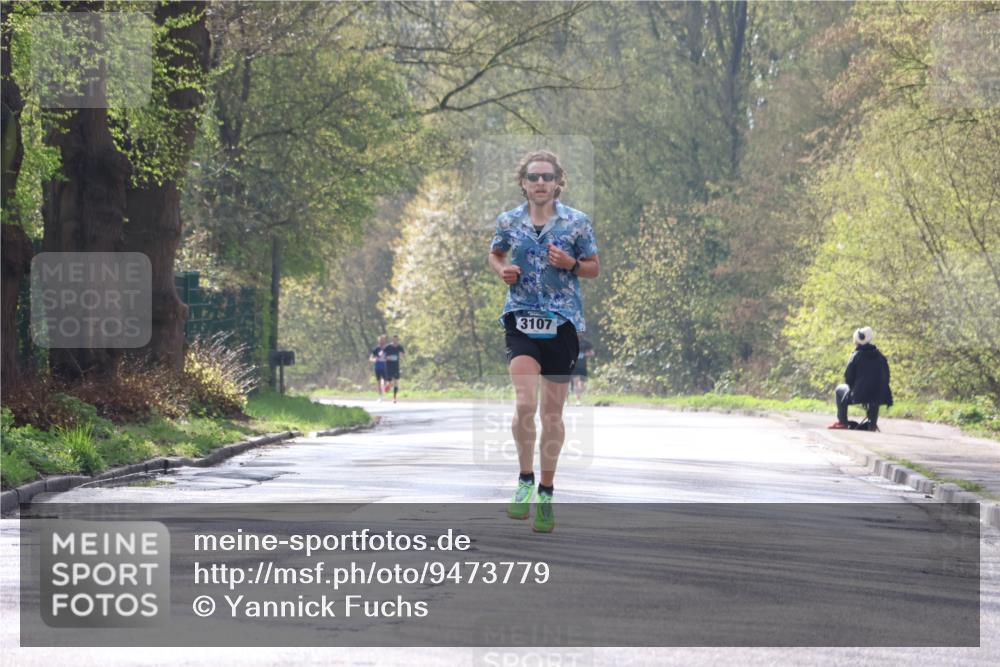 12.04.2026 - 45. Internationalen Wilhelmsburger Insellauf Yannick Fuchs http://msf.ph/oto/9473779 12.04.2026 10:02:43 Laufen 3107 meine-sportfotos.de