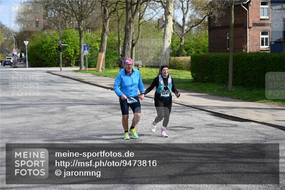 12.04.2026 - 45. Internationalen Wilhelmsburger Insellauf J. Mangold http://msf.ph/oto/9473816 12.04.2026 11:40:54 Ziel 4981, 2693, 5593 meine-sportfotos.de