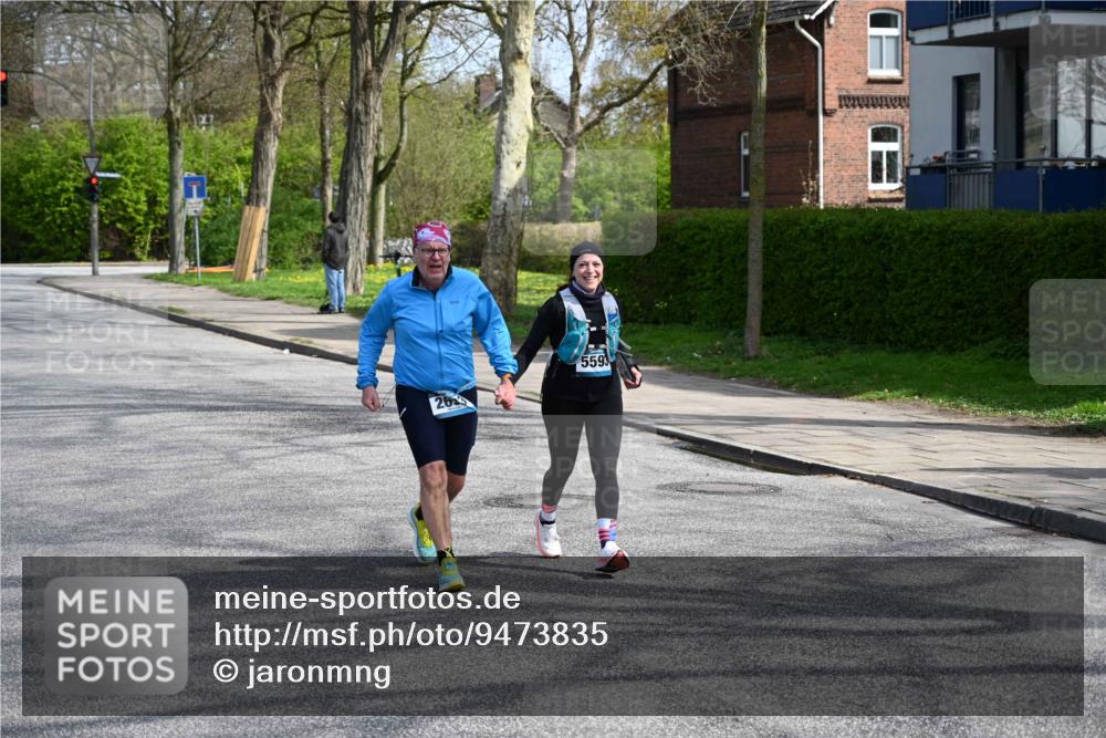 12.04.2026 - 45. Internationalen Wilhelmsburger Insellauf J. Mangold http://msf.ph/oto/9473835 12.04.2026 11:40:55 Ziel 4981, 2693, 5593 meine-sportfotos.de