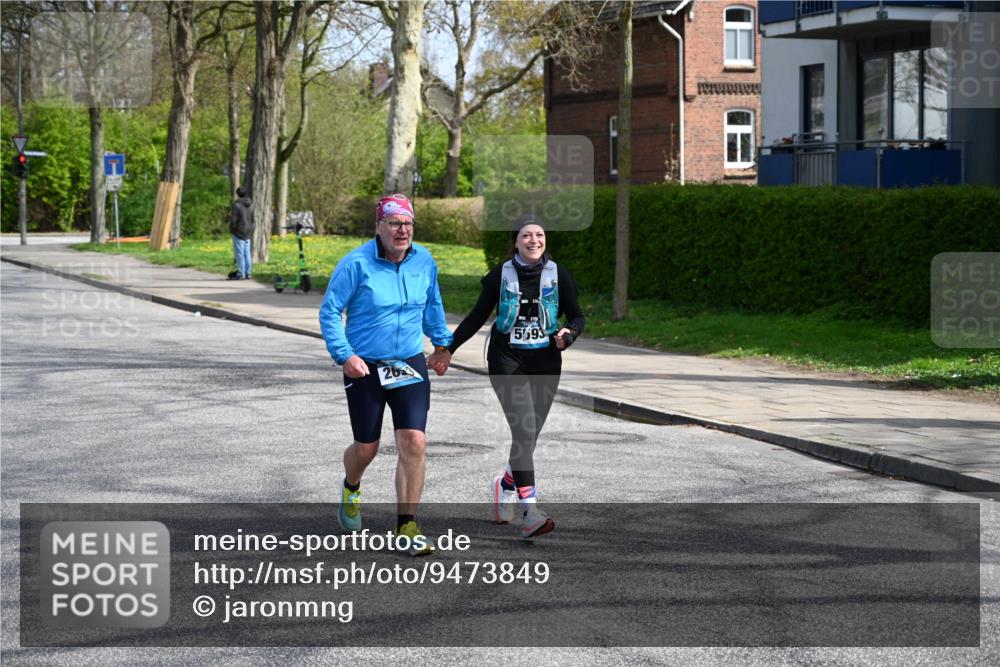 12.04.2026 - 45. Internationalen Wilhelmsburger Insellauf J. Mangold http://msf.ph/oto/9473849 12.04.2026 11:40:55 Ziel 4981, 2693, 5593 meine-sportfotos.de