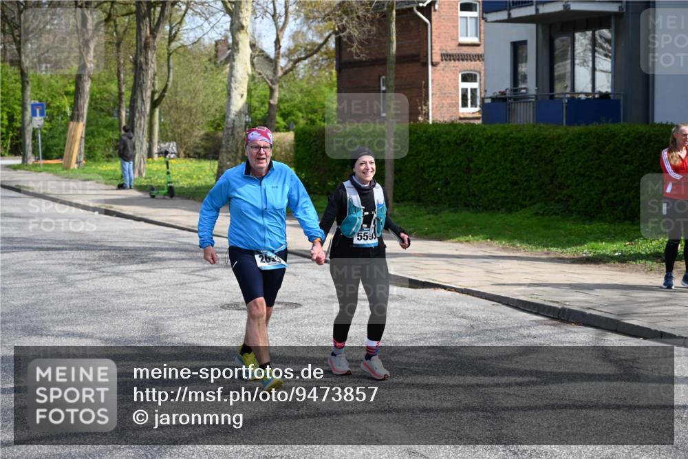 12.04.2026 - 45. Internationalen Wilhelmsburger Insellauf J. Mangold http://msf.ph/oto/9473857 12.04.2026 11:40:55 Ziel 4981, 2693, 5593 meine-sportfotos.de