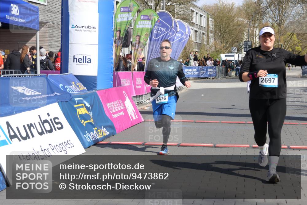 12.04.2026 - 45. Internationalen Wilhelmsburger Insellauf Strokosch-Dieckow http://msf.ph/oto/9473862 12.04.2026 11:30:38 Ziel 2697, 2698, 2476, 2498 meine-sportfotos.de