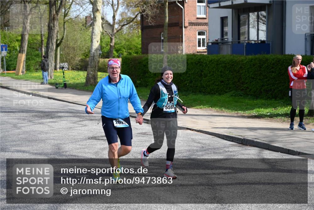 12.04.2026 - 45. Internationalen Wilhelmsburger Insellauf J. Mangold http://msf.ph/oto/9473863 12.04.2026 11:40:55 Ziel 4981, 2693, 5593 meine-sportfotos.de