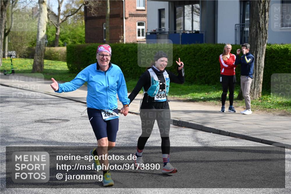 12.04.2026 - 45. Internationalen Wilhelmsburger Insellauf J. Mangold http://msf.ph/oto/9473890 12.04.2026 11:40:56 Ziel 4981, 2693, 5593 meine-sportfotos.de
