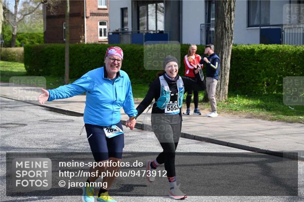 12.04.2026 - 45. Internationalen Wilhelmsburger Insellauf J. Mangold http://msf.ph/oto/9473912 12.04.2026 11:40:56 Ziel 4981, 2693, 5593 meine-sportfotos.de