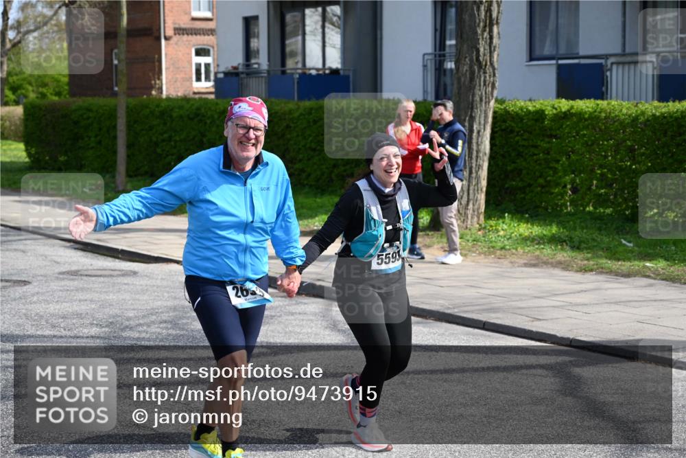 12.04.2026 - 45. Internationalen Wilhelmsburger Insellauf J. Mangold http://msf.ph/oto/9473915 12.04.2026 11:40:56 Ziel 4981, 2693, 5593 meine-sportfotos.de