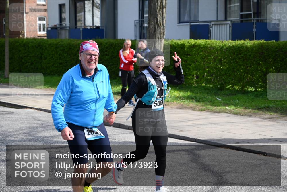 12.04.2026 - 45. Internationalen Wilhelmsburger Insellauf J. Mangold http://msf.ph/oto/9473923 12.04.2026 11:40:57 Ziel 4981, 2693, 5593 meine-sportfotos.de