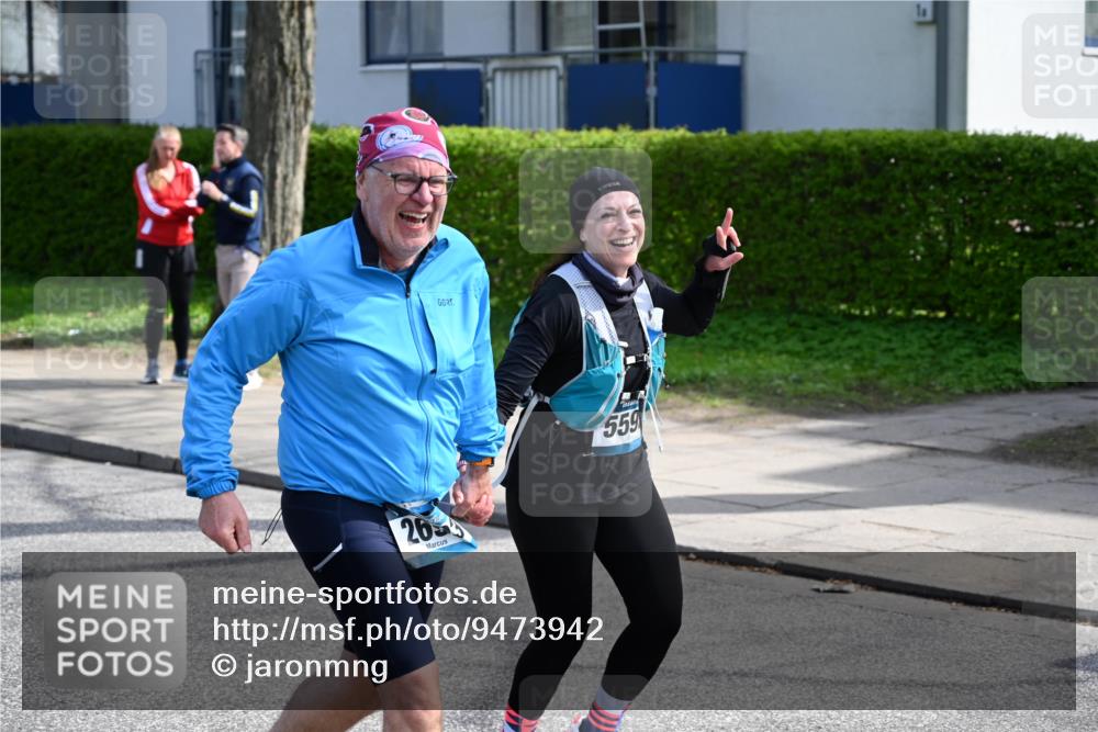 12.04.2026 - 45. Internationalen Wilhelmsburger Insellauf J. Mangold http://msf.ph/oto/9473942 12.04.2026 11:40:57 Ziel 4981, 2693, 5593 meine-sportfotos.de