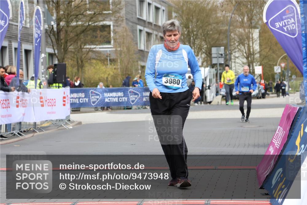 12.04.2026 - 45. Internationalen Wilhelmsburger Insellauf Strokosch-Dieckow http://msf.ph/oto/9473948 12.04.2026 13:33:38 Ziel 3980 meine-sportfotos.de