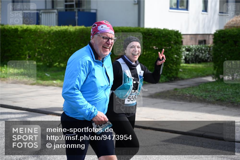 12.04.2026 - 45. Internationalen Wilhelmsburger Insellauf J. Mangold http://msf.ph/oto/9473954 12.04.2026 11:40:57 Ziel 4981, 2693, 5593 meine-sportfotos.de
