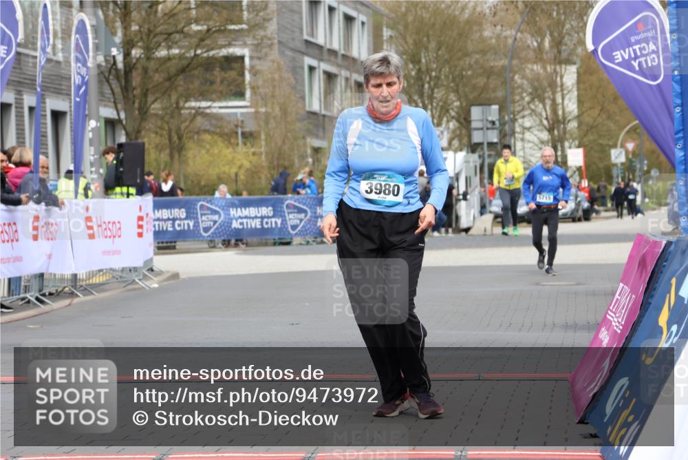 12.04.2026 - 45. Internationalen Wilhelmsburger Insellauf Strokosch-Dieckow http://msf.ph/oto/9473972 12.04.2026 13:33:37 Ziel 3980 meine-sportfotos.de