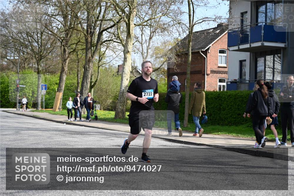 12.04.2026 - 45. Internationalen Wilhelmsburger Insellauf J. Mangold http://msf.ph/oto/9474027 12.04.2026 11:42:09 Ziel 2722, 2722, 5432 meine-sportfotos.de