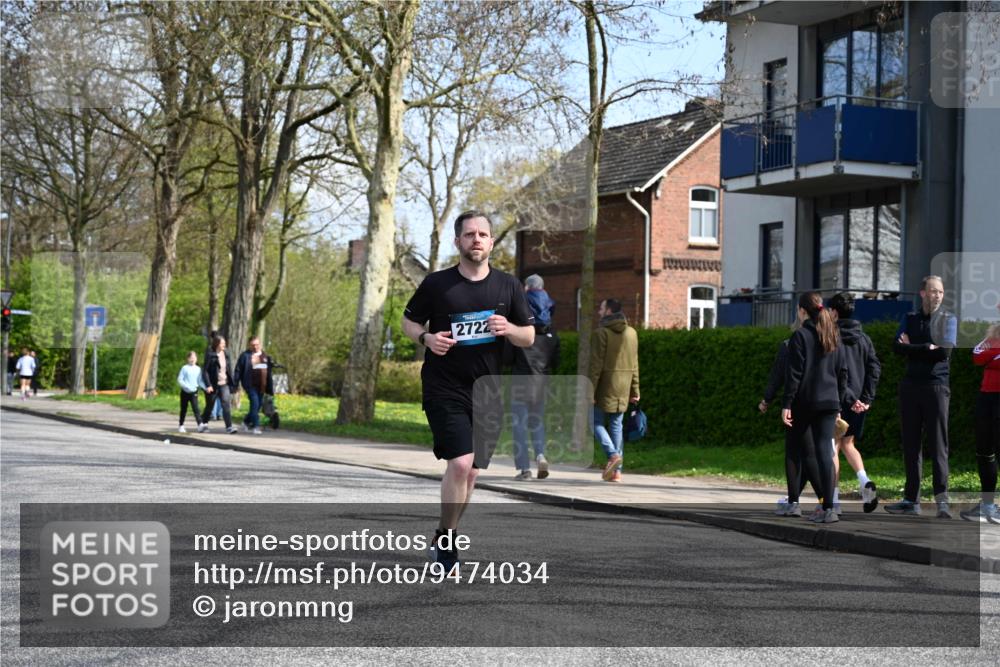 12.04.2026 - 45. Internationalen Wilhelmsburger Insellauf J. Mangold http://msf.ph/oto/9474034 12.04.2026 11:42:09 Ziel 2722, 2722, 5432 meine-sportfotos.de
