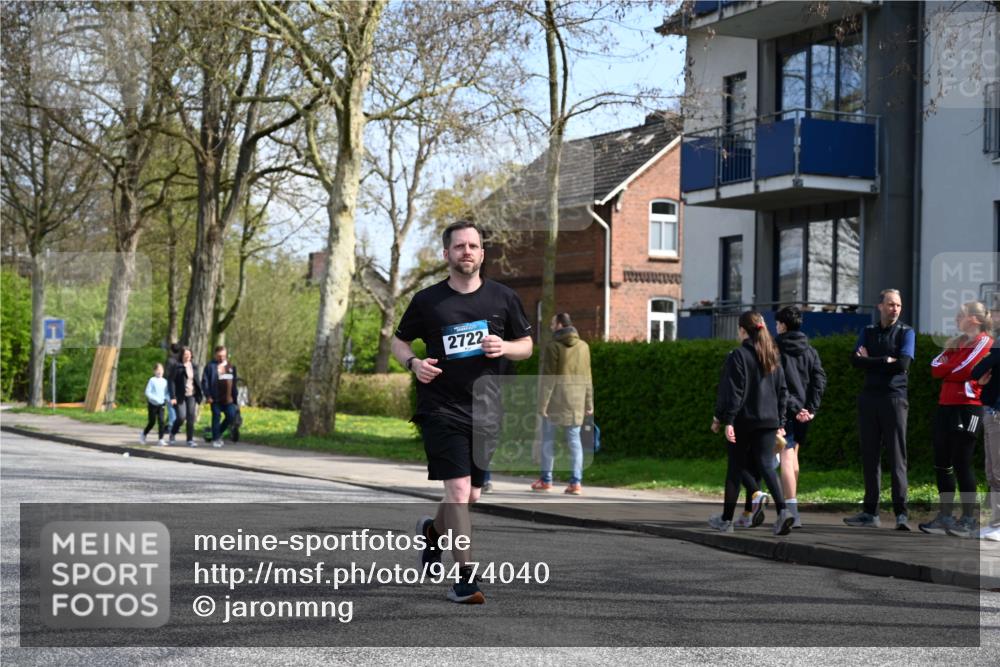 12.04.2026 - 45. Internationalen Wilhelmsburger Insellauf J. Mangold http://msf.ph/oto/9474040 12.04.2026 11:42:09 Ziel 2722, 2722, 5432 meine-sportfotos.de