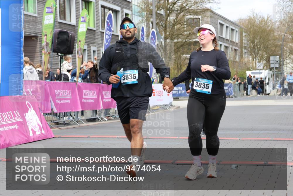 12.04.2026 - 45. Internationalen Wilhelmsburger Insellauf Strokosch-Dieckow http://msf.ph/oto/9474054 12.04.2026 13:33:24 Ziel 3836, 5224 meine-sportfotos.de