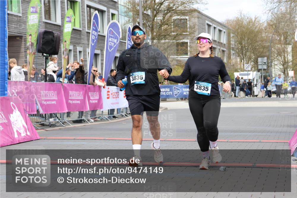 12.04.2026 - 45. Internationalen Wilhelmsburger Insellauf Strokosch-Dieckow http://msf.ph/oto/9474149 12.04.2026 13:33:23 Ziel 3836, 5224 meine-sportfotos.de