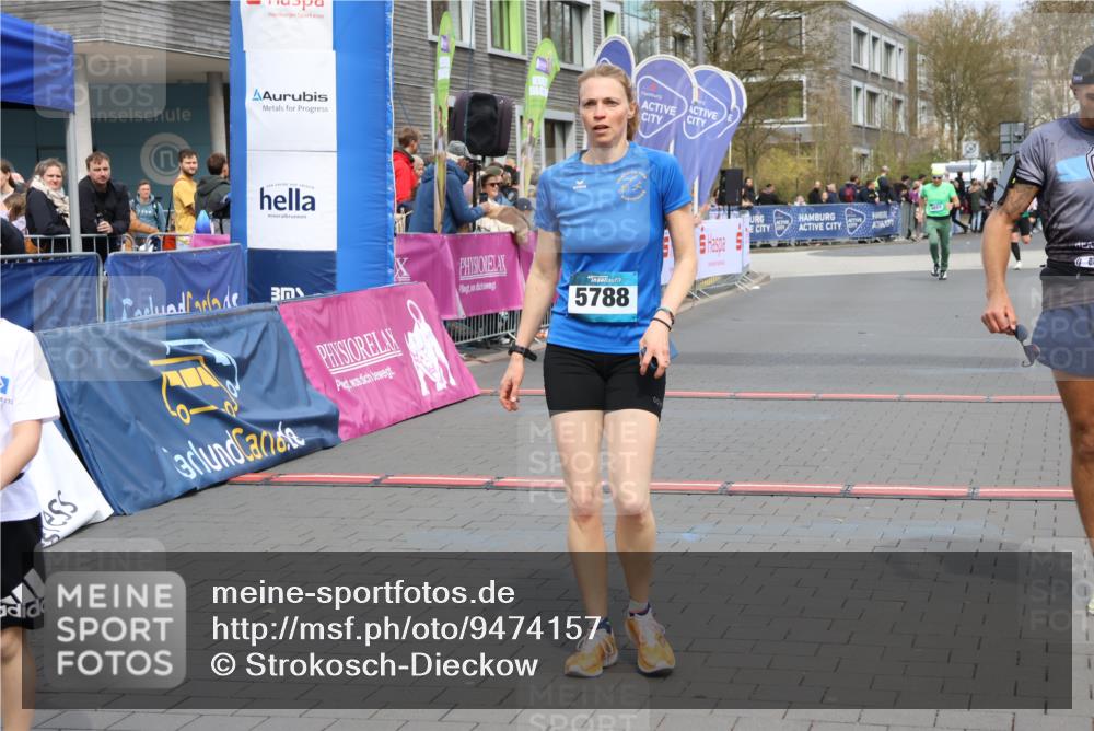 12.04.2026 - 45. Internationalen Wilhelmsburger Insellauf Strokosch-Dieckow http://msf.ph/oto/9474157 12.04.2026 12:54:32 Ziel 3254, 5788 meine-sportfotos.de