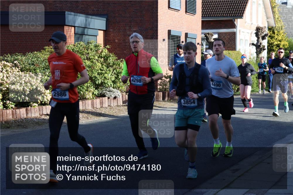 12.04.2026 - 45. Internationalen Wilhelmsburger Insellauf Yannick Fuchs http://msf.ph/oto/9474180 12.04.2026 08:59:36 Laufen 2986, 4298, 3854, 4490, 3624 meine-sportfotos.de
