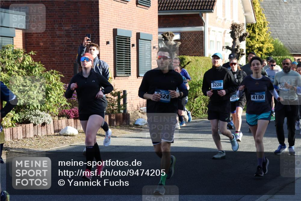 12.04.2026 - 45. Internationalen Wilhelmsburger Insellauf Yannick Fuchs http://msf.ph/oto/9474205 12.04.2026 08:59:39 Laufen 524, 3228, 323, 4180, 729, 306 meine-sportfotos.de