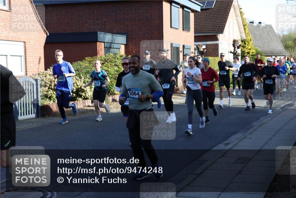 12.04.2026 - 45. Internationalen Wilhelmsburger Insellauf Yannick Fuchs http://msf.ph/oto/9474248 12.04.2026 08:59:42 Laufen 5442, 2618, 23, 3064, 2598, 3550, 217, 2672, 2837, 5617, 267, 5618 meine-sportfotos.de
