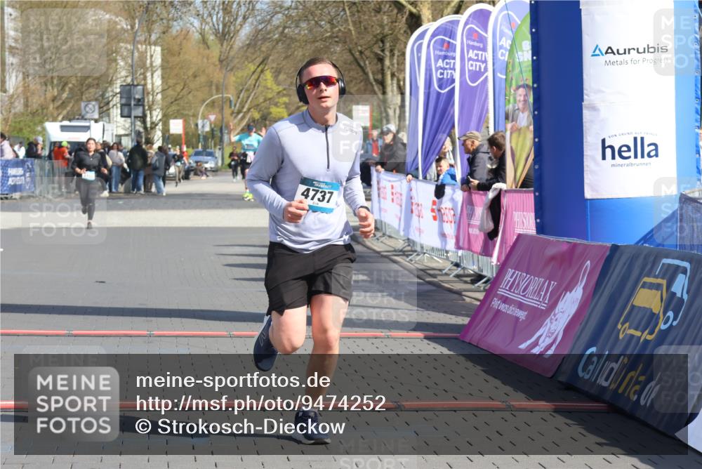 12.04.2026 - 45. Internationalen Wilhelmsburger Insellauf Strokosch-Dieckow http://msf.ph/oto/9474252 12.04.2026 11:31:03 Ziel 4737 meine-sportfotos.de
