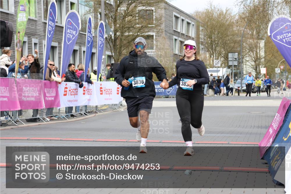 12.04.2026 - 45. Internationalen Wilhelmsburger Insellauf Strokosch-Dieckow http://msf.ph/oto/9474253 12.04.2026 13:33:22 Ziel 3836, 5224 meine-sportfotos.de