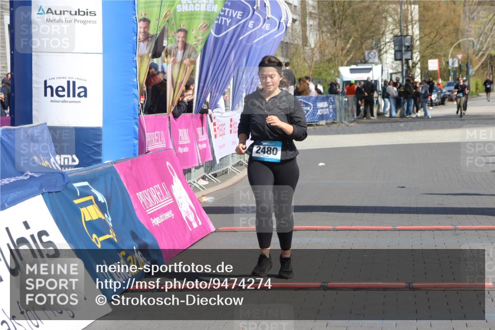 12.04.2026 - 45. Internationalen Wilhelmsburger Insellauf Strokosch-Dieckow http://msf.ph/oto/9474274 12.04.2026 11:31:13 Ziel 2480, 3111 meine-sportfotos.de