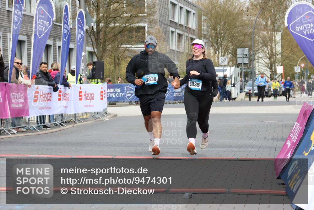 12.04.2026 - 45. Internationalen Wilhelmsburger Insellauf Strokosch-Dieckow http://msf.ph/oto/9474301 12.04.2026 13:33:22 Ziel 3836, 5224 meine-sportfotos.de