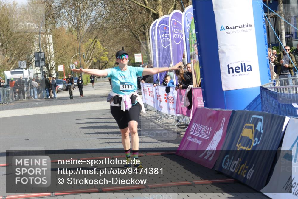 12.04.2026 - 45. Internationalen Wilhelmsburger Insellauf Strokosch-Dieckow http://msf.ph/oto/9474381 12.04.2026 11:31:15 Ziel 2480, 3111 meine-sportfotos.de