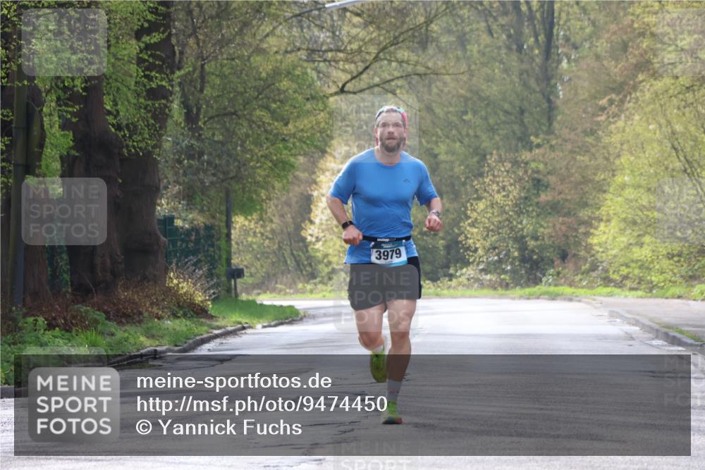 12.04.2026 - 45. Internationalen Wilhelmsburger Insellauf Yannick Fuchs http://msf.ph/oto/9474450 12.04.2026 10:05:42 Laufen 3979 meine-sportfotos.de