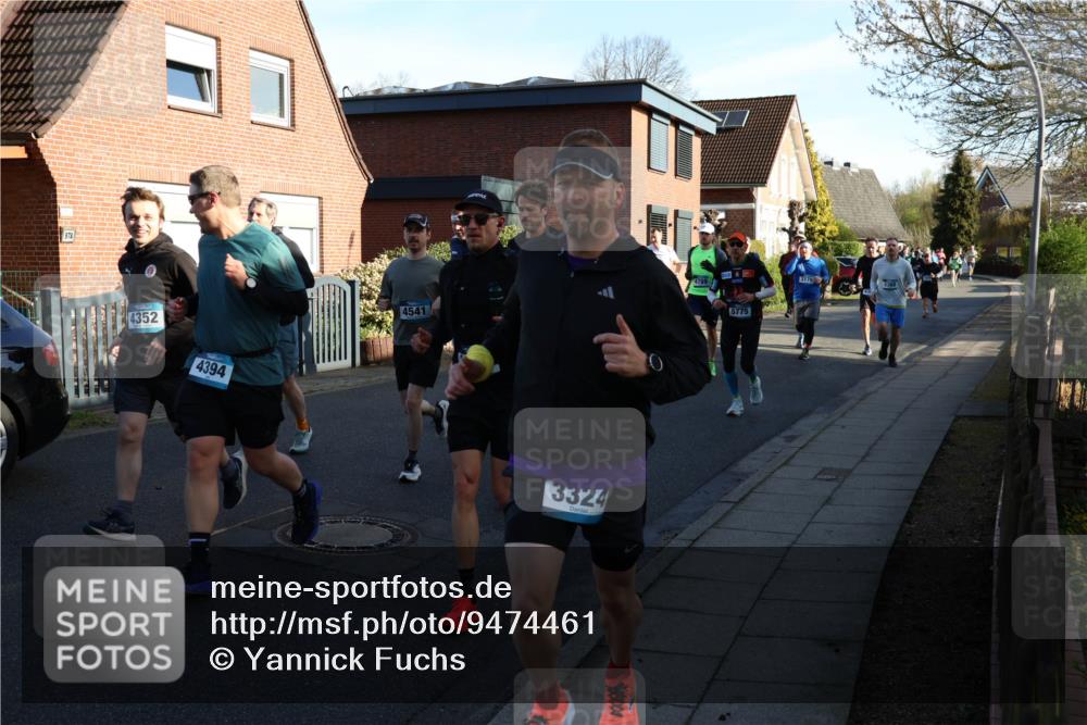 12.04.2026 - 45. Internationalen Wilhelmsburger Insellauf Yannick Fuchs http://msf.ph/oto/9474461 12.04.2026 09:00:04 Laufen 974, 4352, 4394, 4541, 3324, 4789, 5775, 3179 meine-sportfotos.de