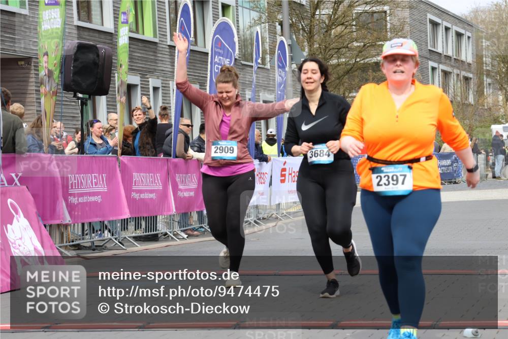 12.04.2026 - 45. Internationalen Wilhelmsburger Insellauf Strokosch-Dieckow http://msf.ph/oto/9474475 12.04.2026 13:32:59 Ziel 2397, 3684, 2909 meine-sportfotos.de