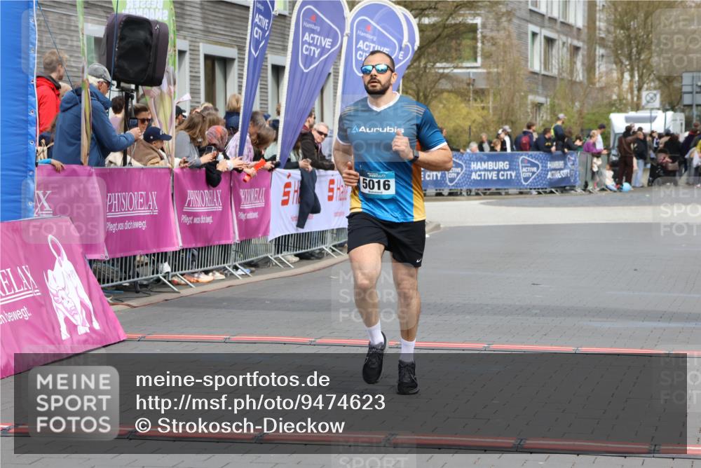 12.04.2026 - 45. Internationalen Wilhelmsburger Insellauf Strokosch-Dieckow http://msf.ph/oto/9474623 12.04.2026 12:54:57 Ziel 5016 meine-sportfotos.de