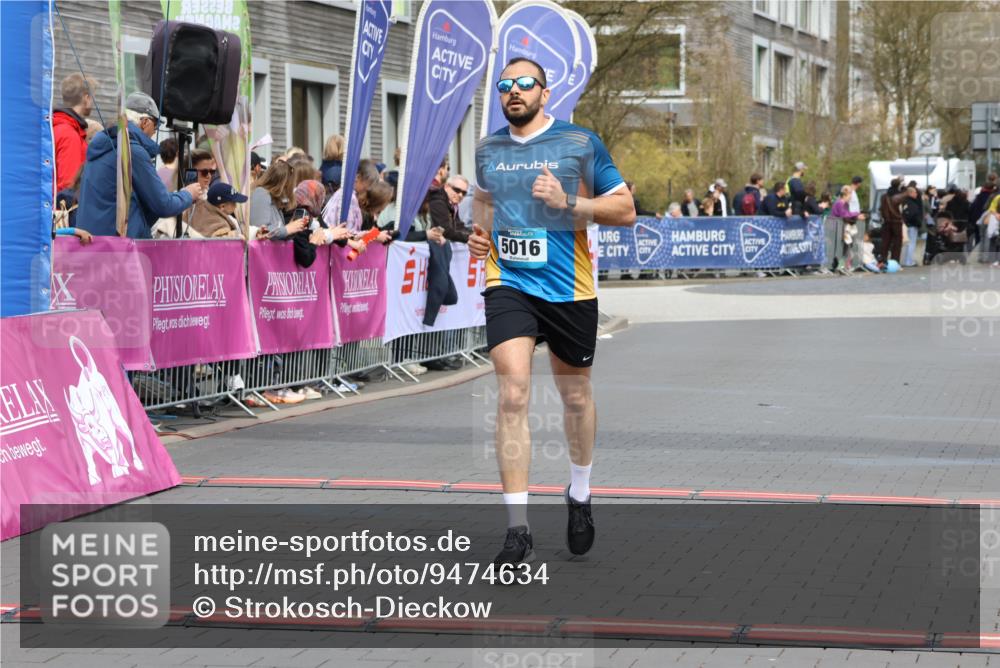 12.04.2026 - 45. Internationalen Wilhelmsburger Insellauf Strokosch-Dieckow http://msf.ph/oto/9474634 12.04.2026 12:54:57 Ziel 5016 meine-sportfotos.de