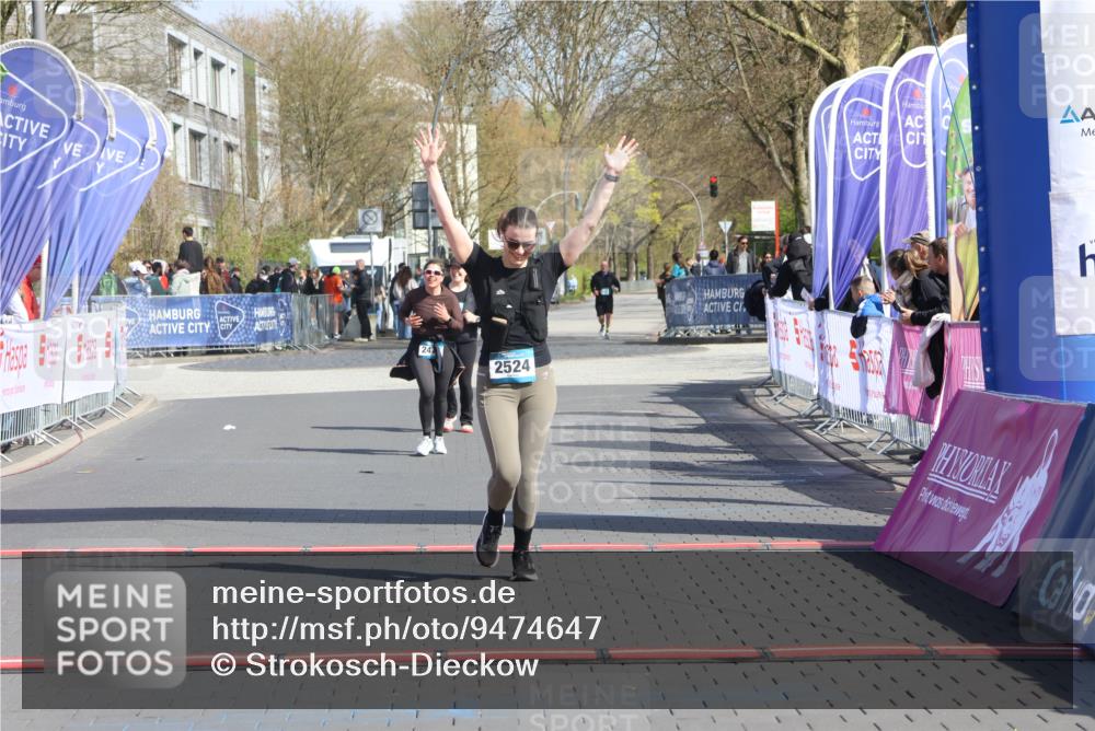 12.04.2026 - 45. Internationalen Wilhelmsburger Insellauf Strokosch-Dieckow http://msf.ph/oto/9474647 12.04.2026 11:31:34 Ziel 2524 meine-sportfotos.de