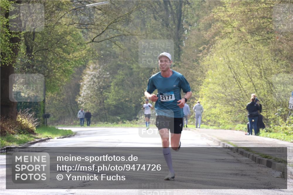 12.04.2026 - 45. Internationalen Wilhelmsburger Insellauf Yannick Fuchs http://msf.ph/oto/9474726 12.04.2026 10:06:59 Laufen 2177 meine-sportfotos.de