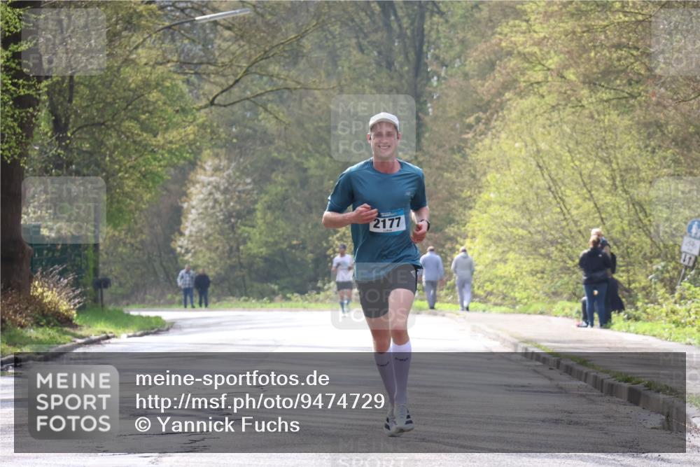 12.04.2026 - 45. Internationalen Wilhelmsburger Insellauf Yannick Fuchs http://msf.ph/oto/9474729 12.04.2026 10:06:59 Laufen 2177 meine-sportfotos.de
