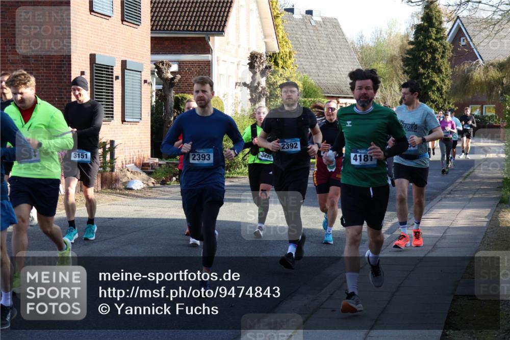 12.04.2026 - 45. Internationalen Wilhelmsburger Insellauf Yannick Fuchs http://msf.ph/oto/9474843 12.04.2026 09:00:43 Laufen 3151, 2393, 3420, 2392, 4181 meine-sportfotos.de