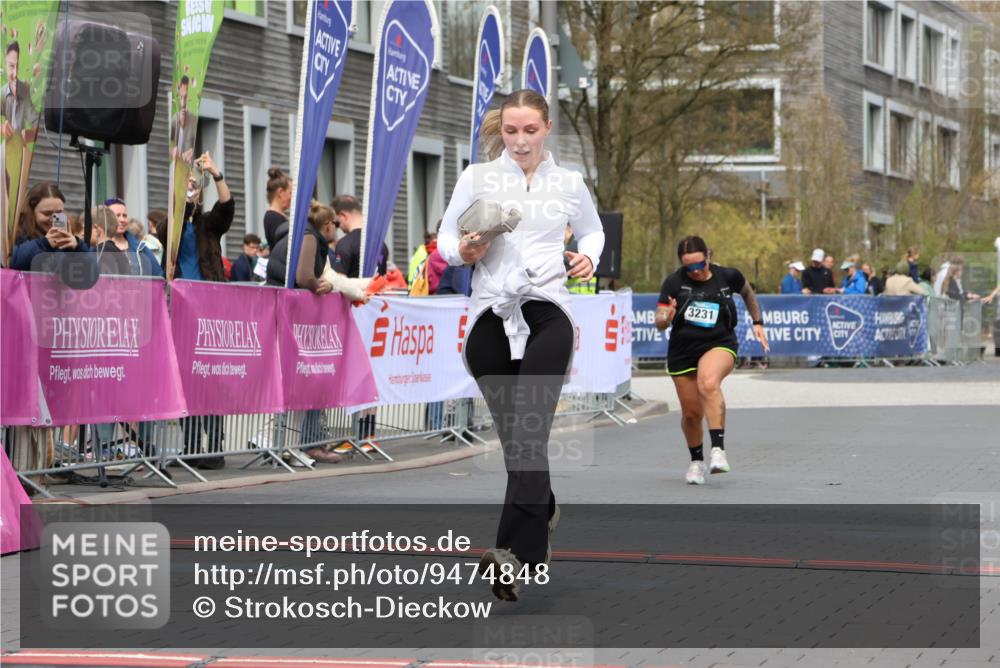 12.04.2026 - 45. Internationalen Wilhelmsburger Insellauf Strokosch-Dieckow http://msf.ph/oto/9474848 12.04.2026 13:32:47 Ziel 4065, 3231 meine-sportfotos.de