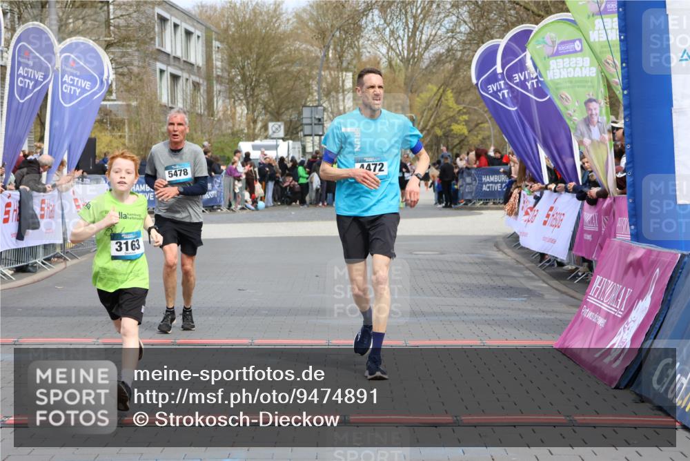 12.04.2026 - 45. Internationalen Wilhelmsburger Insellauf Strokosch-Dieckow http://msf.ph/oto/9474891 12.04.2026 12:55:14 Ziel 3163, 4472, 5478 meine-sportfotos.de