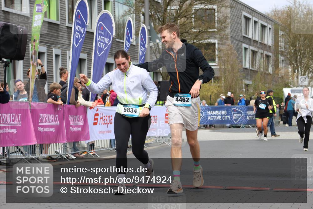 12.04.2026 - 45. Internationalen Wilhelmsburger Insellauf Strokosch-Dieckow http://msf.ph/oto/9474924 12.04.2026 13:32:42 Ziel 2339, 4462 meine-sportfotos.de