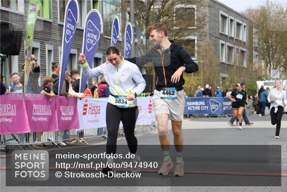 12.04.2026 - 45. Internationalen Wilhelmsburger Insellauf Strokosch-Dieckow http://msf.ph/oto/9474940 12.04.2026 13:32:42 Ziel 2339, 4462 meine-sportfotos.de