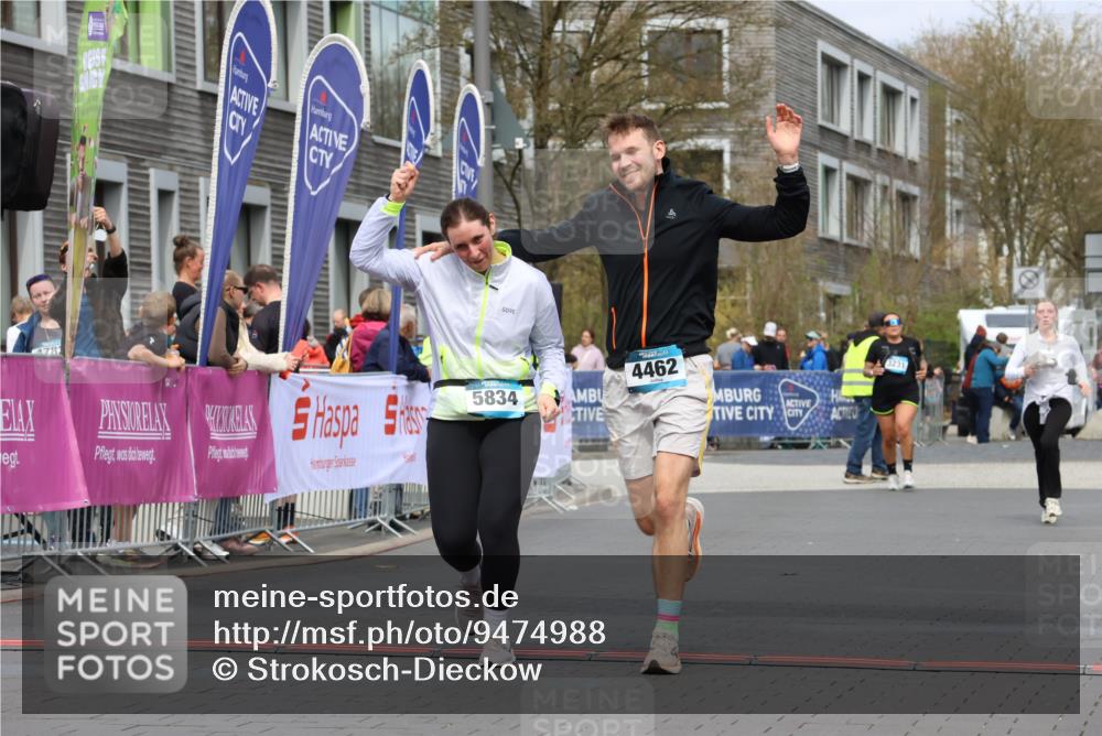 12.04.2026 - 45. Internationalen Wilhelmsburger Insellauf Strokosch-Dieckow http://msf.ph/oto/9474988 12.04.2026 13:32:42 Ziel 2339, 4462 meine-sportfotos.de