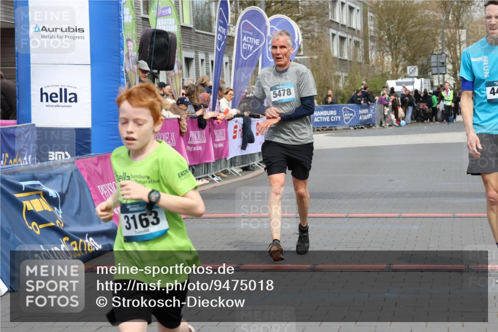 12.04.2026 - 45. Internationalen Wilhelmsburger Insellauf Strokosch-Dieckow http://msf.ph/oto/9475018 12.04.2026 12:55:16 Ziel 3163, 4472, 5478 meine-sportfotos.de