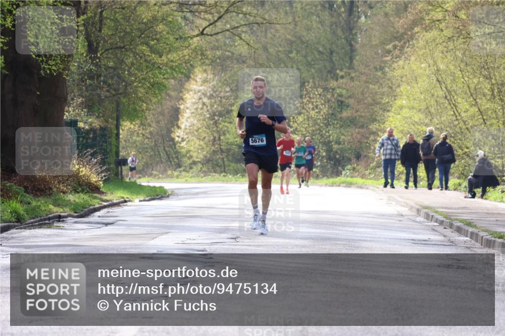 12.04.2026 - 45. Internationalen Wilhelmsburger Insellauf Yannick Fuchs http://msf.ph/oto/9475134 12.04.2026 10:08:02 Laufen 5676 meine-sportfotos.de